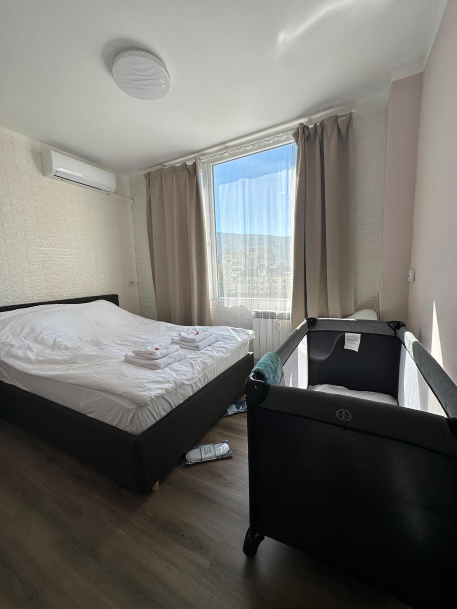 Rose's , Mountain View, Self Check-in, Close To Metro, Park, Stores, Family-friendly Апартаменти